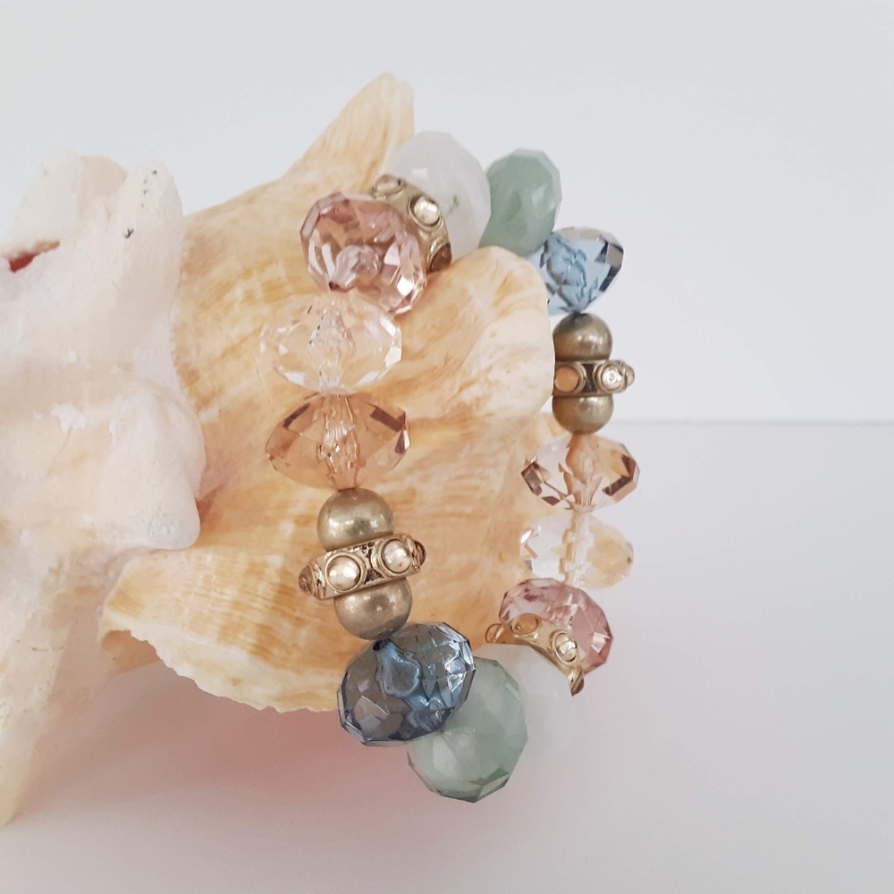 🏝New Anthropologie Bracelet Stone Mixed Media 🏝